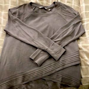 Cotton raglan crew neck sweatshirt